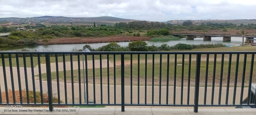 2 Bedroom Property for Sale in Hartenbos Central Western Cape